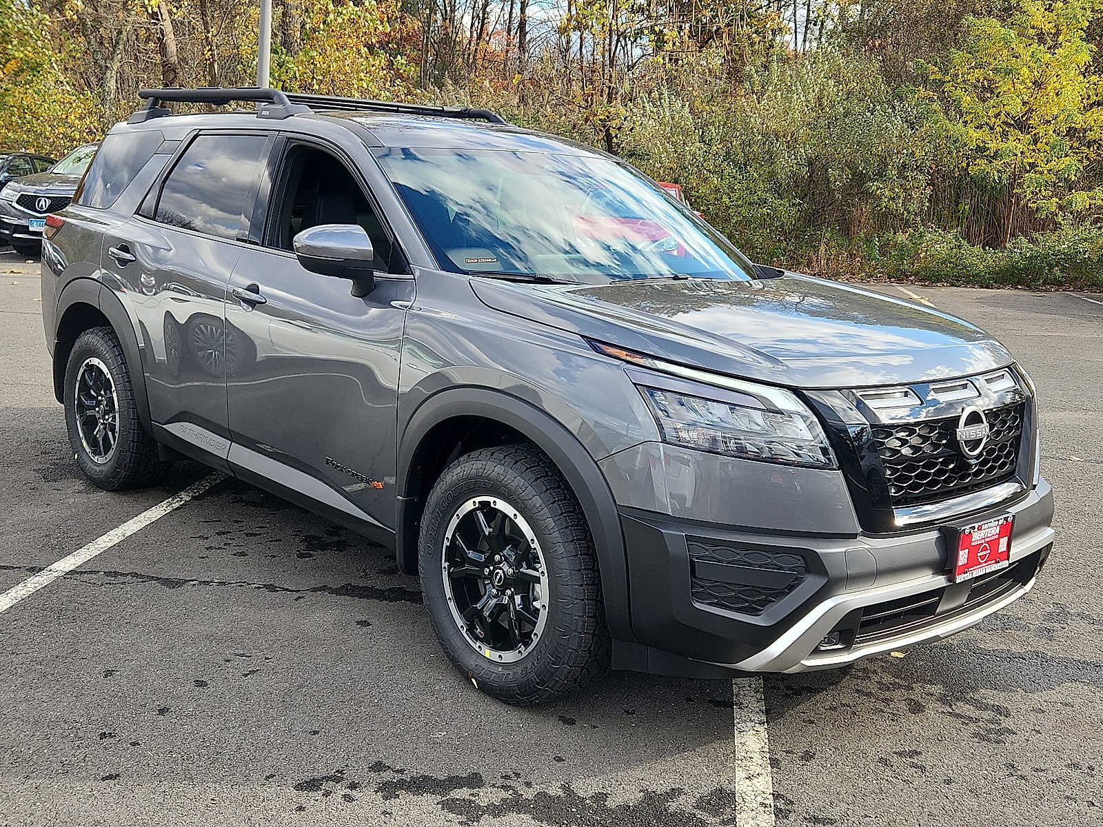 2025 Nissan Pathfinder Rock Creek photo 3