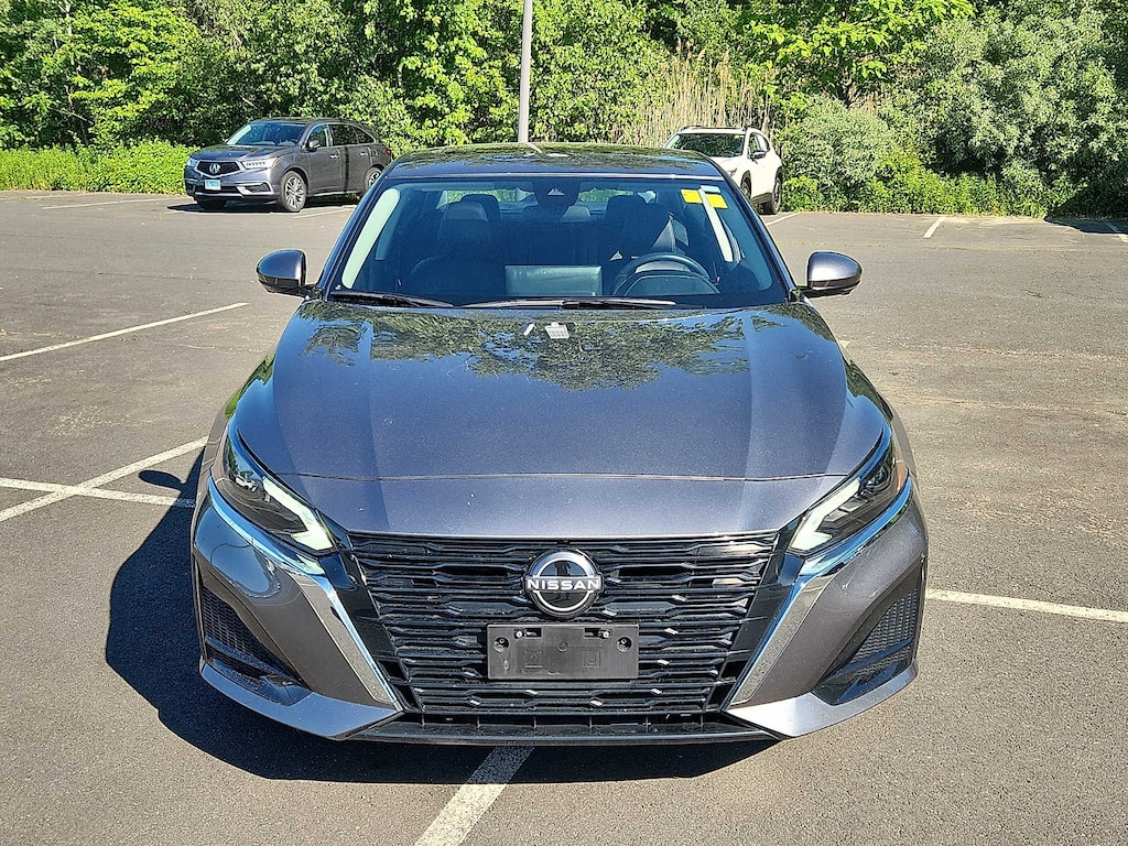 Used 2024 Nissan Altima 2.5 SL Sedan