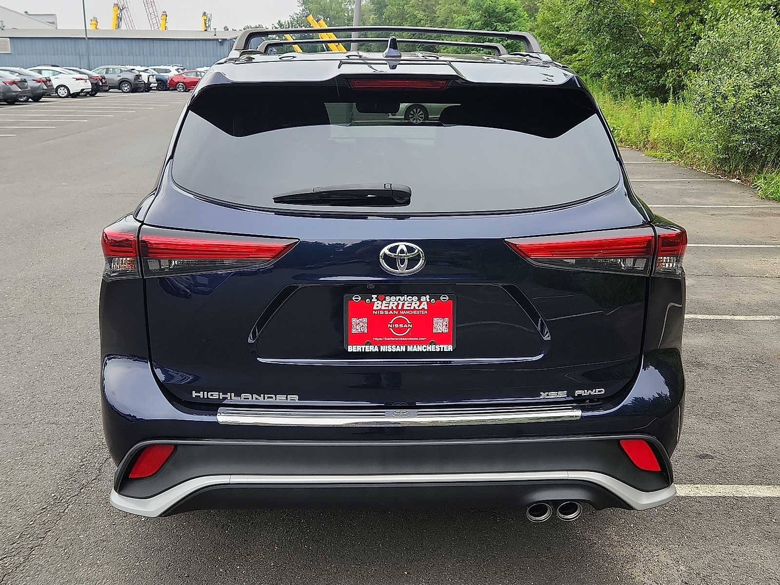 2022 Toyota Highlander XSE photo 2