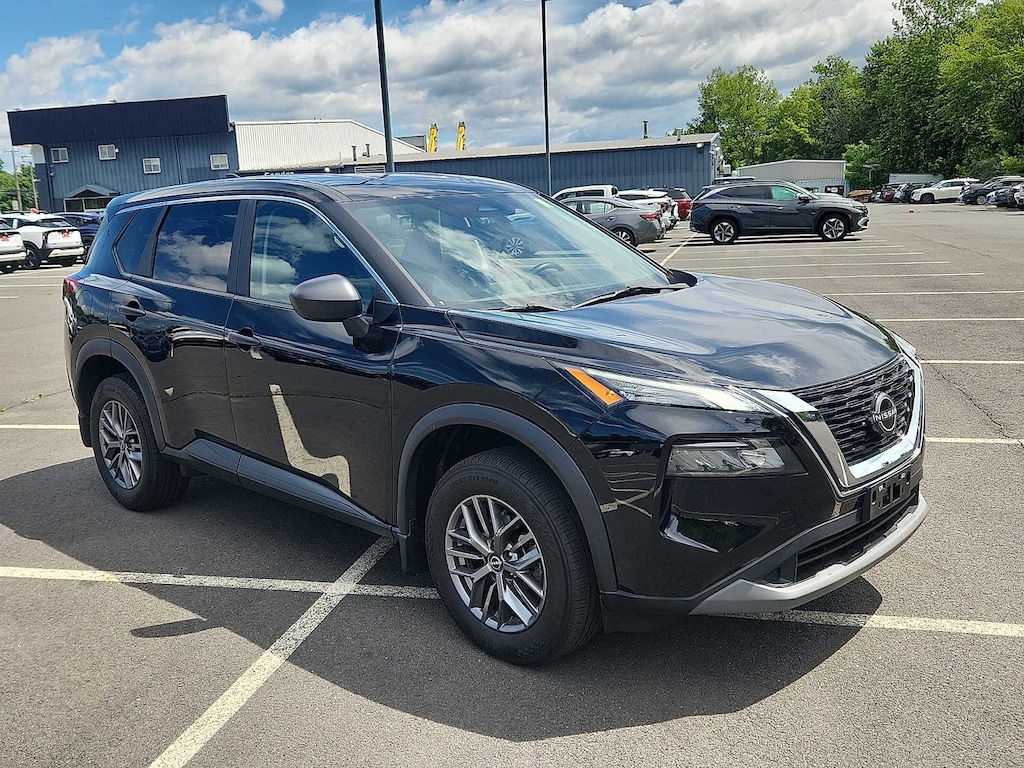 Used 2023 Nissan Rogue S SUV