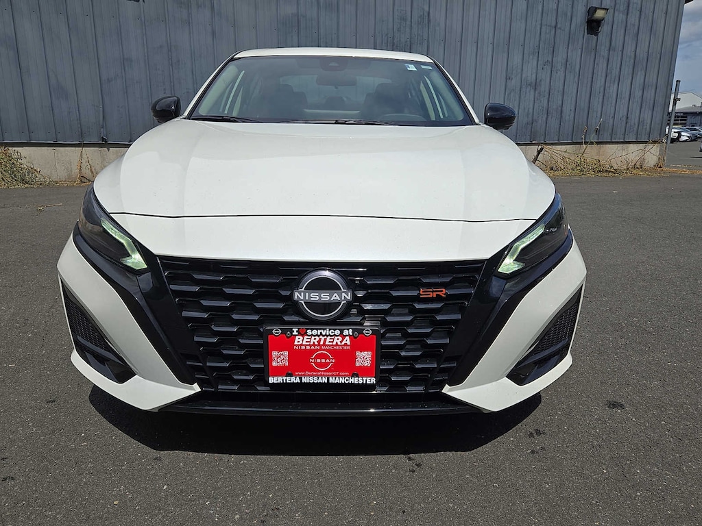 New 2026 Nissan Altima SR Sedan