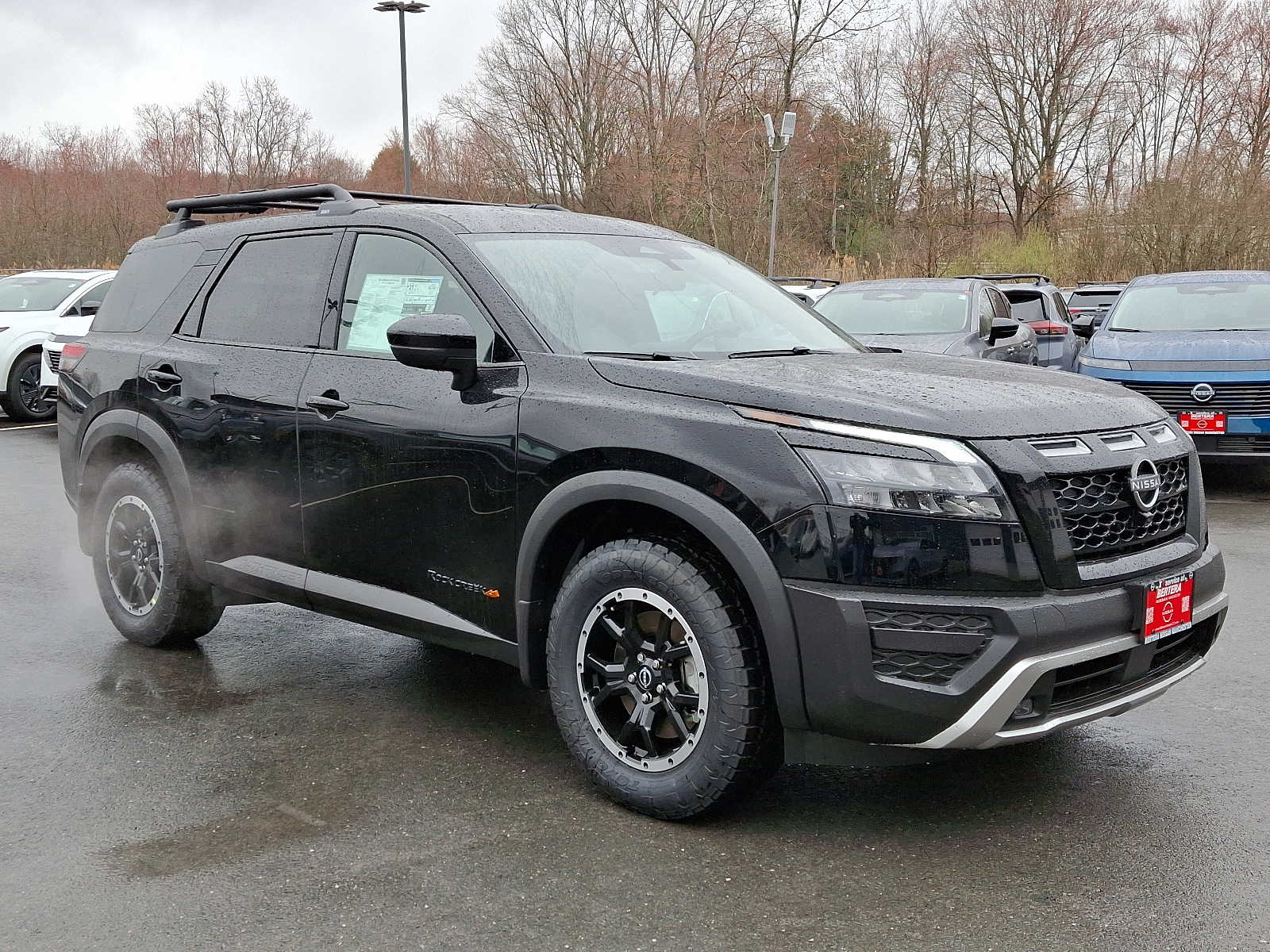 2025 Nissan Pathfinder Rock Creek photo 3