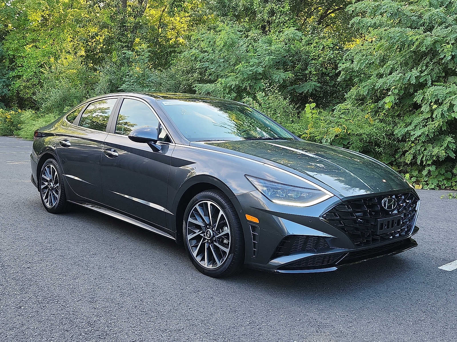 2022 Hyundai Sonata Limited photo 3