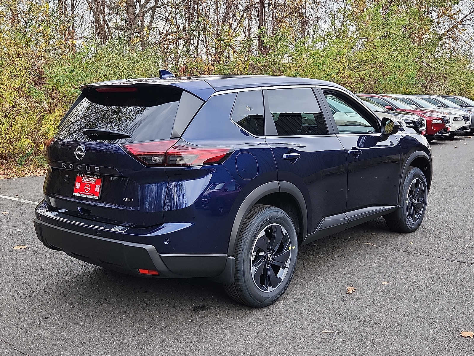 2026 Nissan Rogue SV photo 4