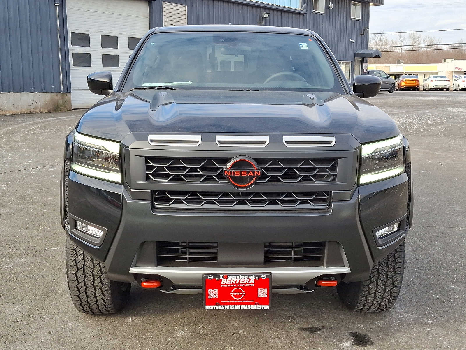 2025 Nissan Frontier PRO-4X photo 2