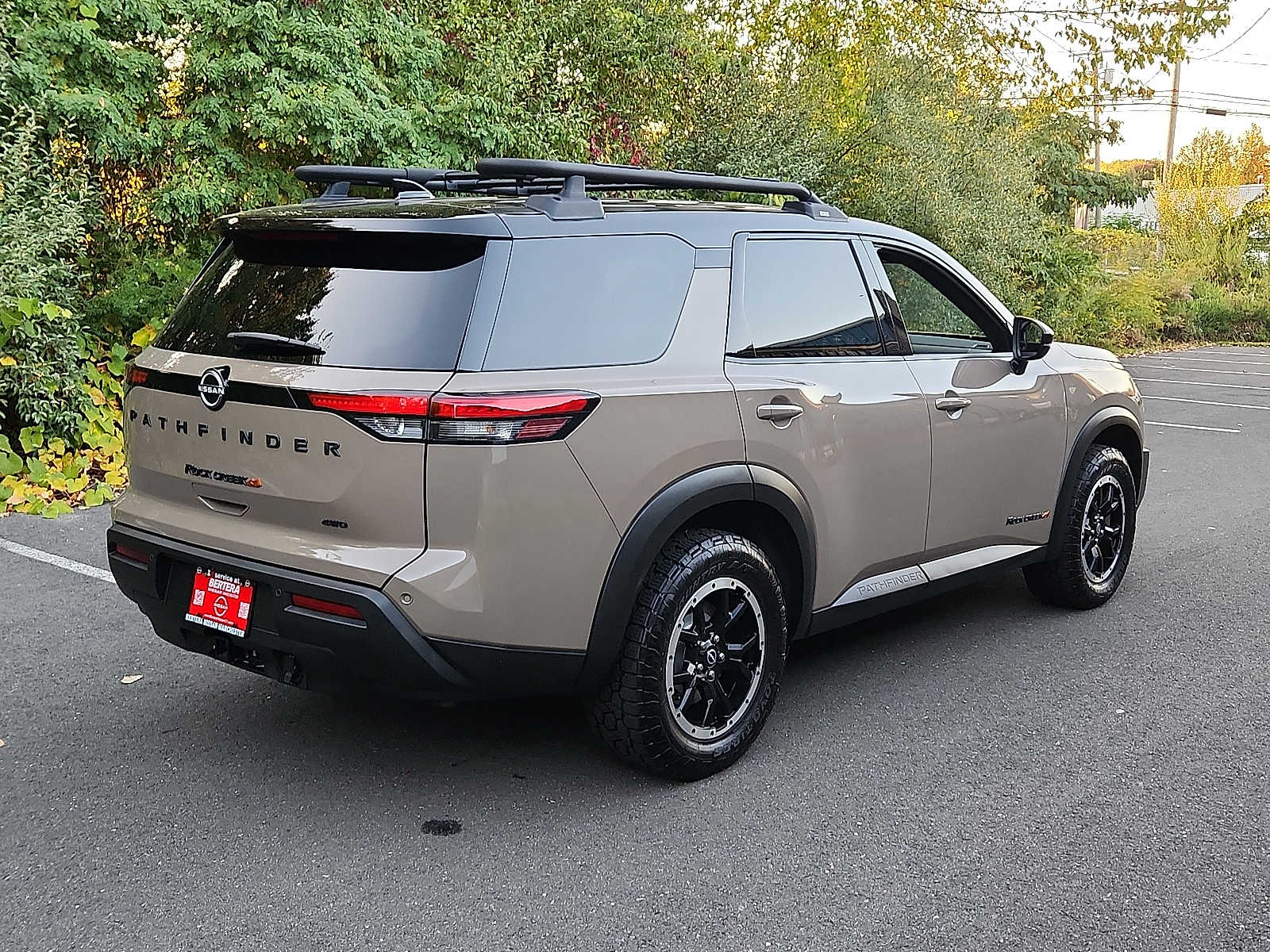 2023 Nissan Pathfinder Rock Creek photo 3