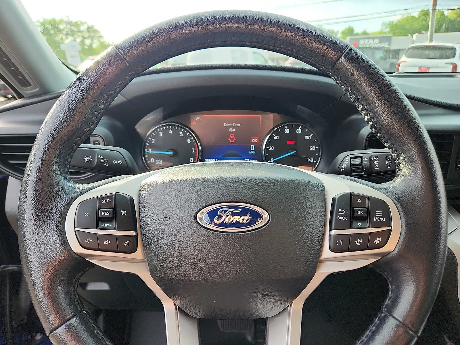2022 Ford Explorer XLT - Photo 18