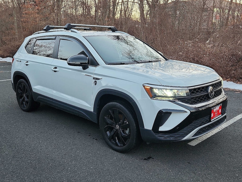 Used 2022 Volkswagen Taos 1.5T SE 4MOTION SUV