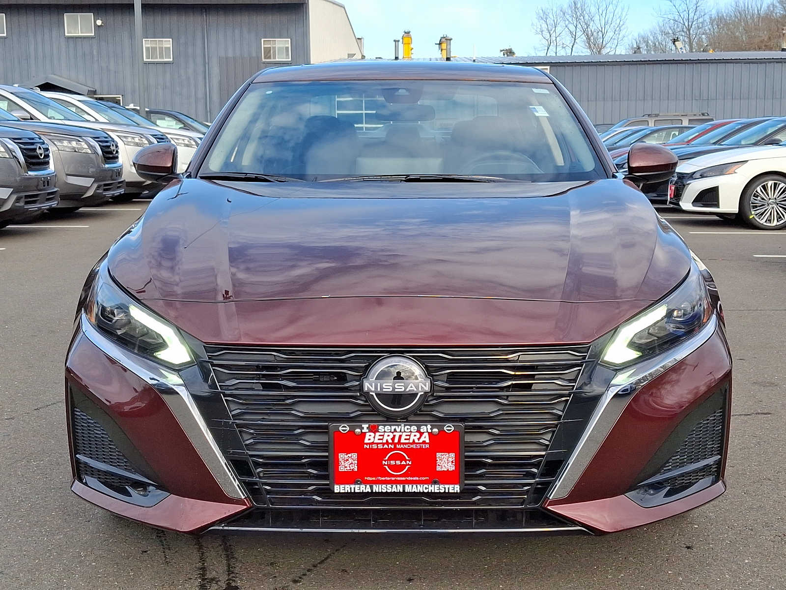 2025 Nissan Altima SV photo 2