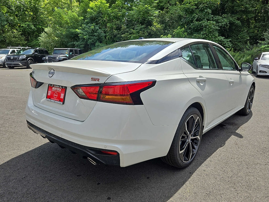 New 2026 Nissan Altima SR Sedan