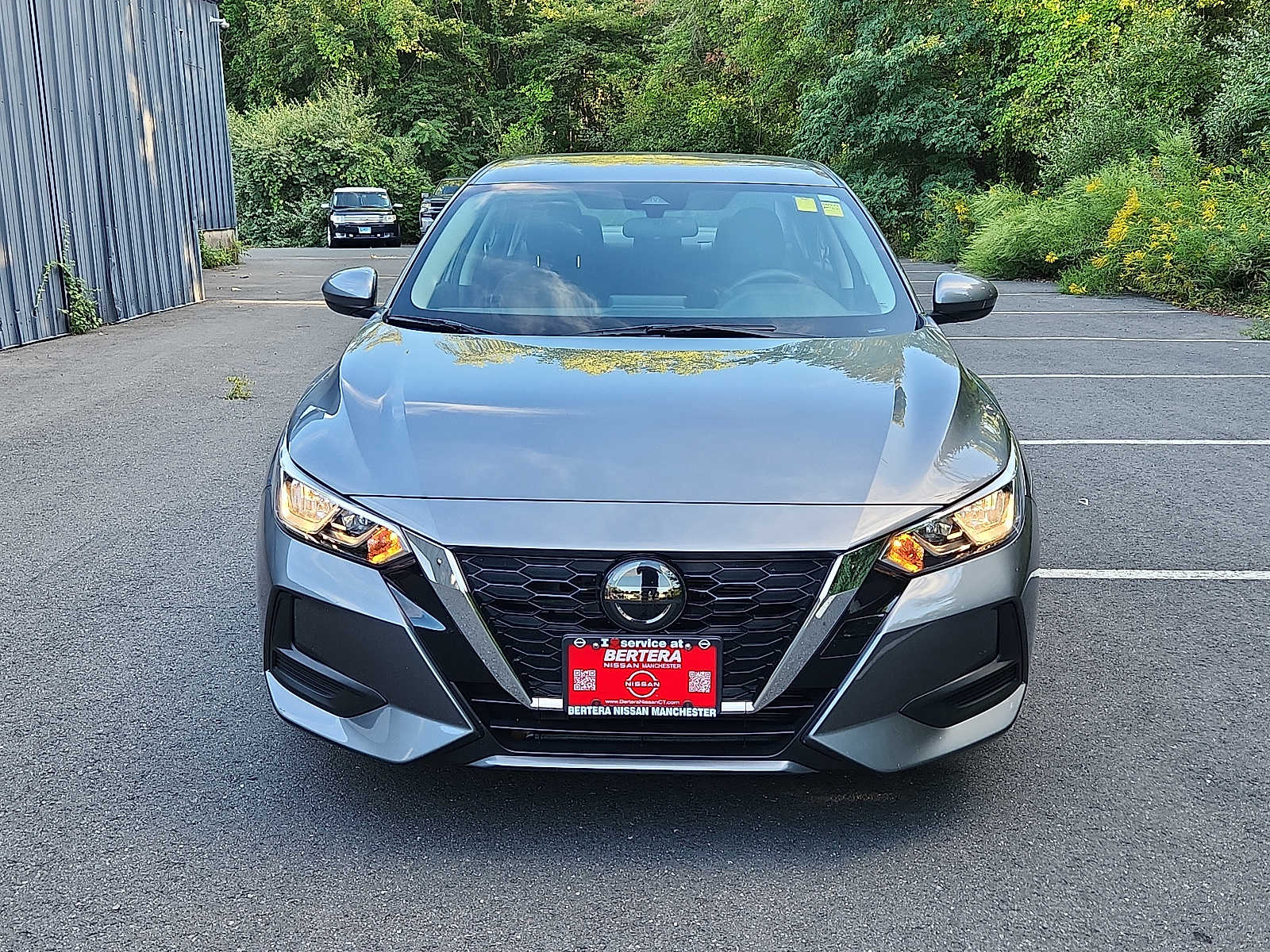 2022 Nissan Sentra S photo 2