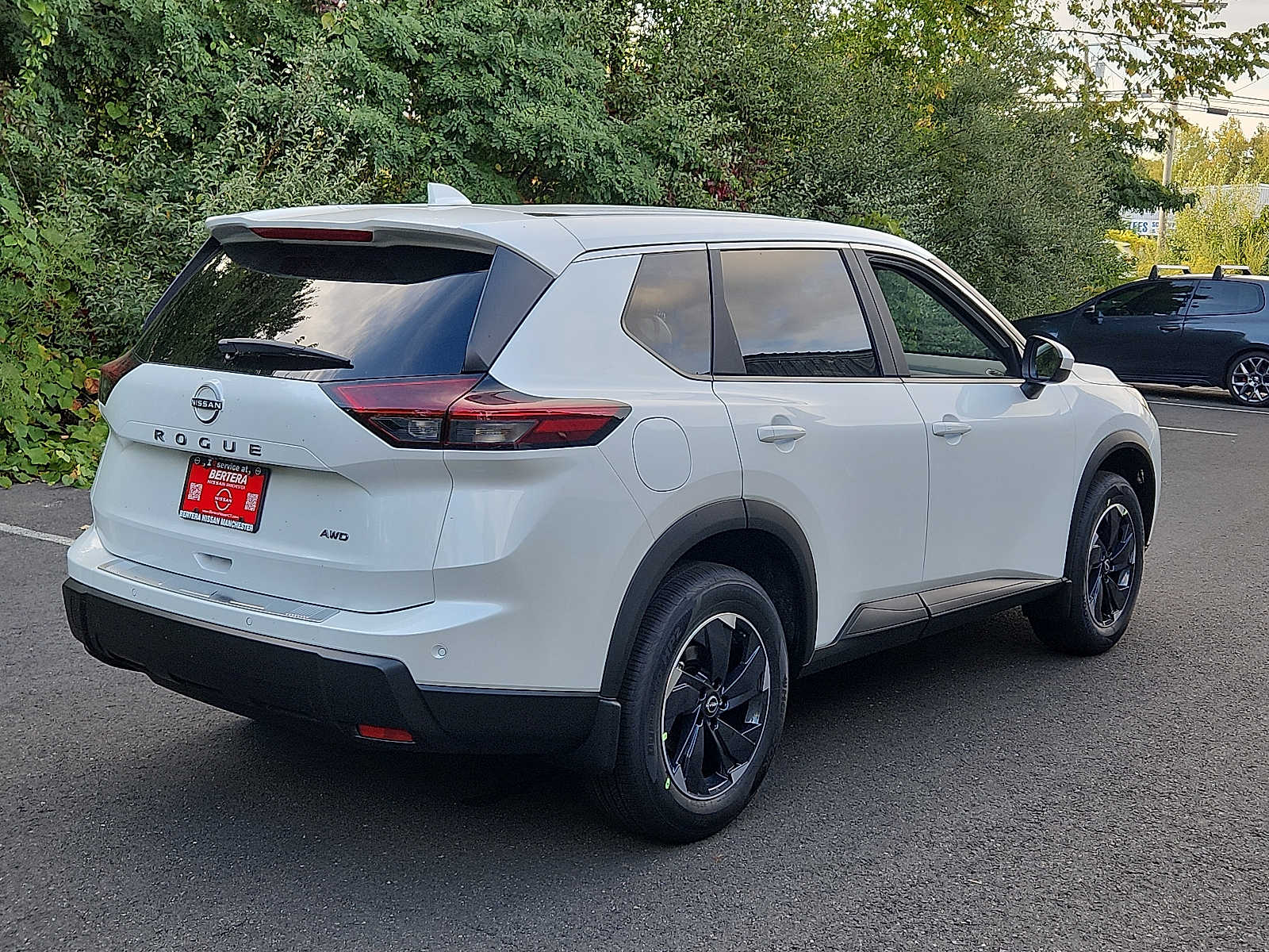2026 Nissan Rogue SV photo 3