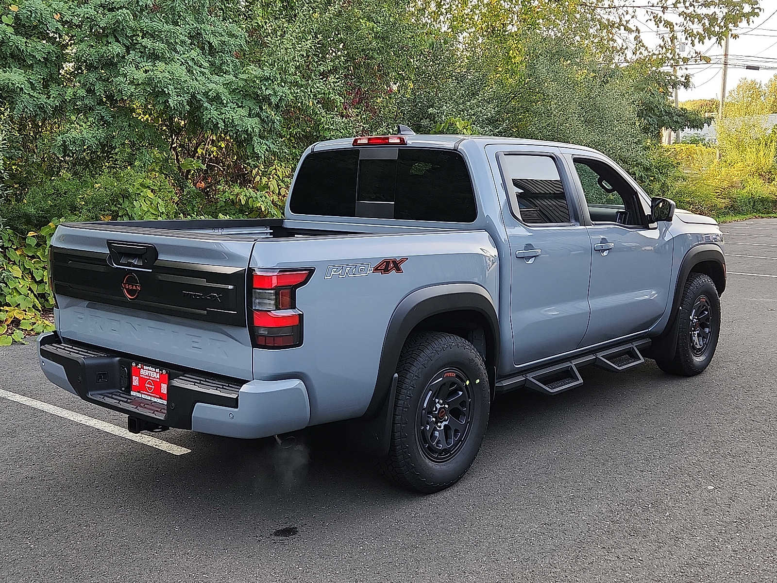 2026 Nissan Frontier PRO-4X photo 4