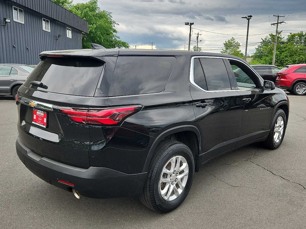 Used 2023 Chevrolet Traverse LS w/1LS SUV