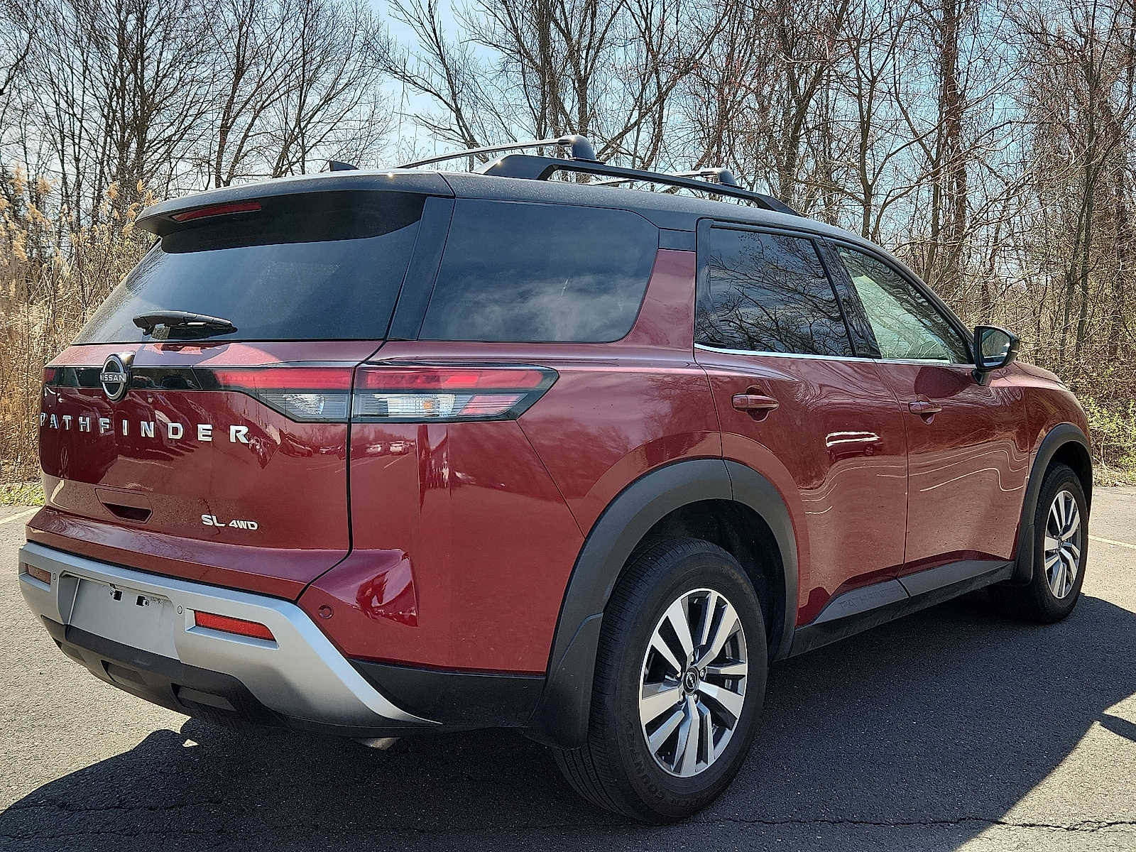 2023 Nissan Pathfinder SL photo 4