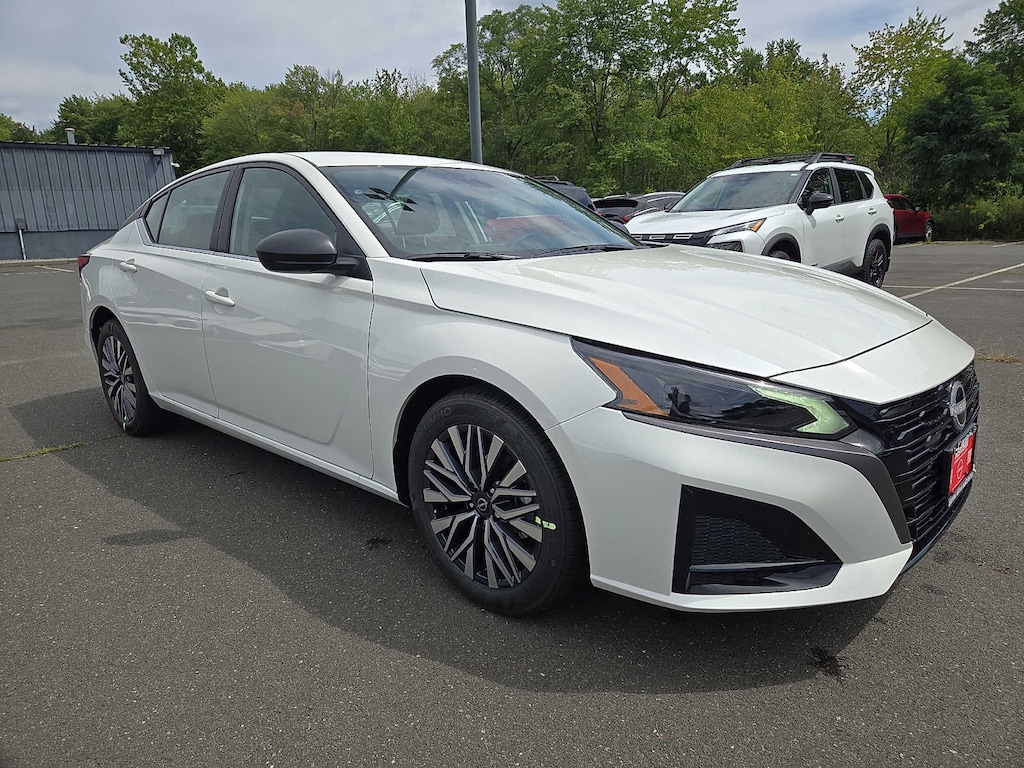 New 2026 Nissan Altima SV Sedan