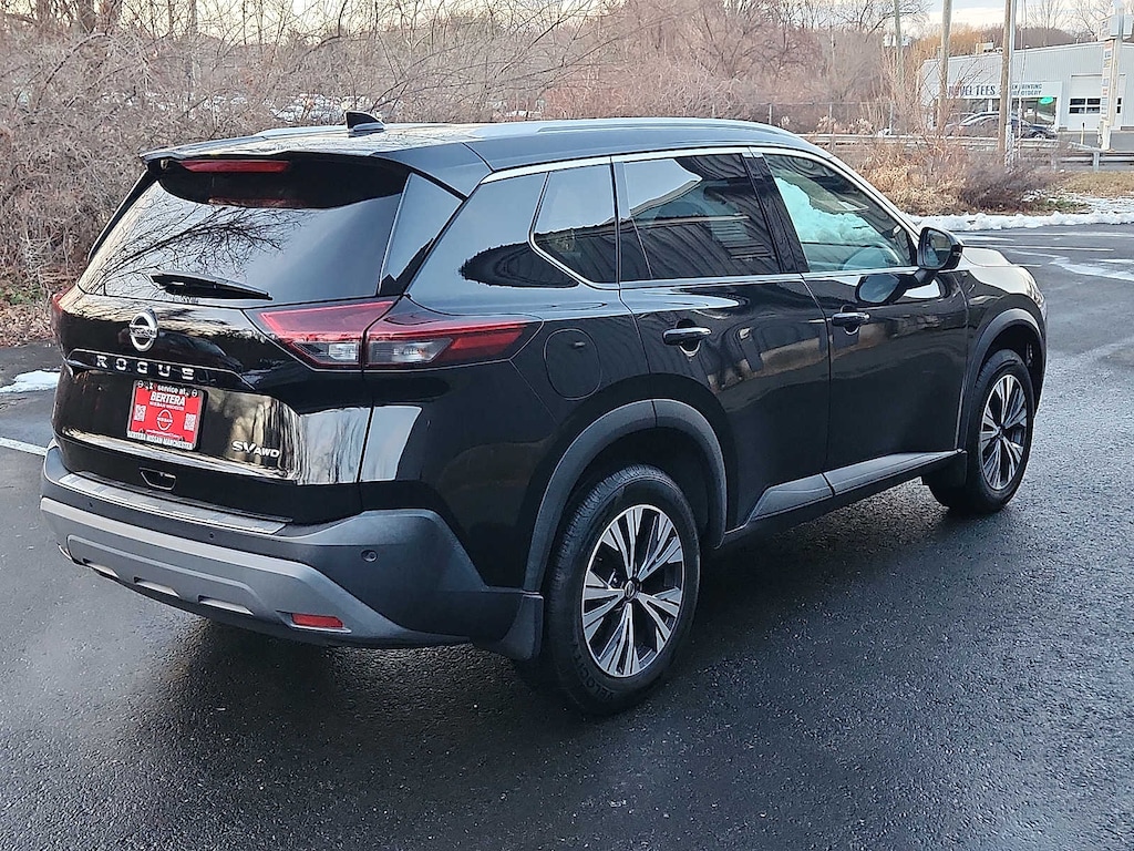 Used 2021 Nissan Rogue SV SUV