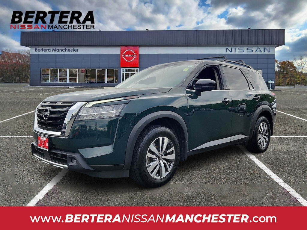 Used 2022 Nissan Pathfinder SL SUV