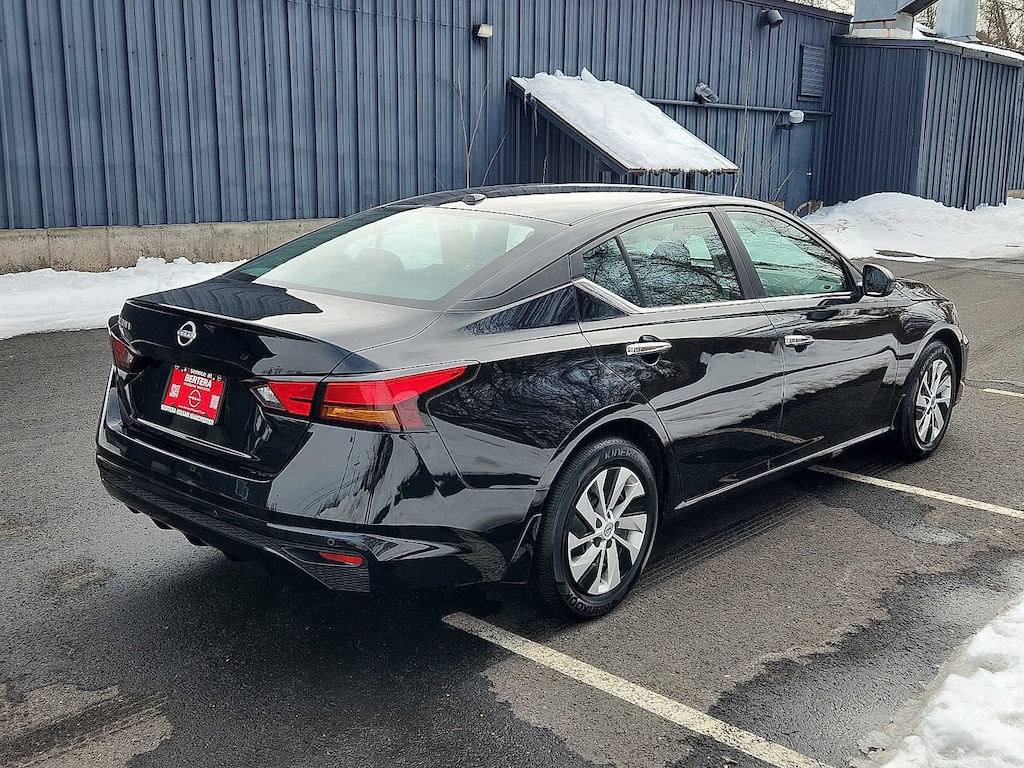 Certified 2025 Nissan Altima S Sedan