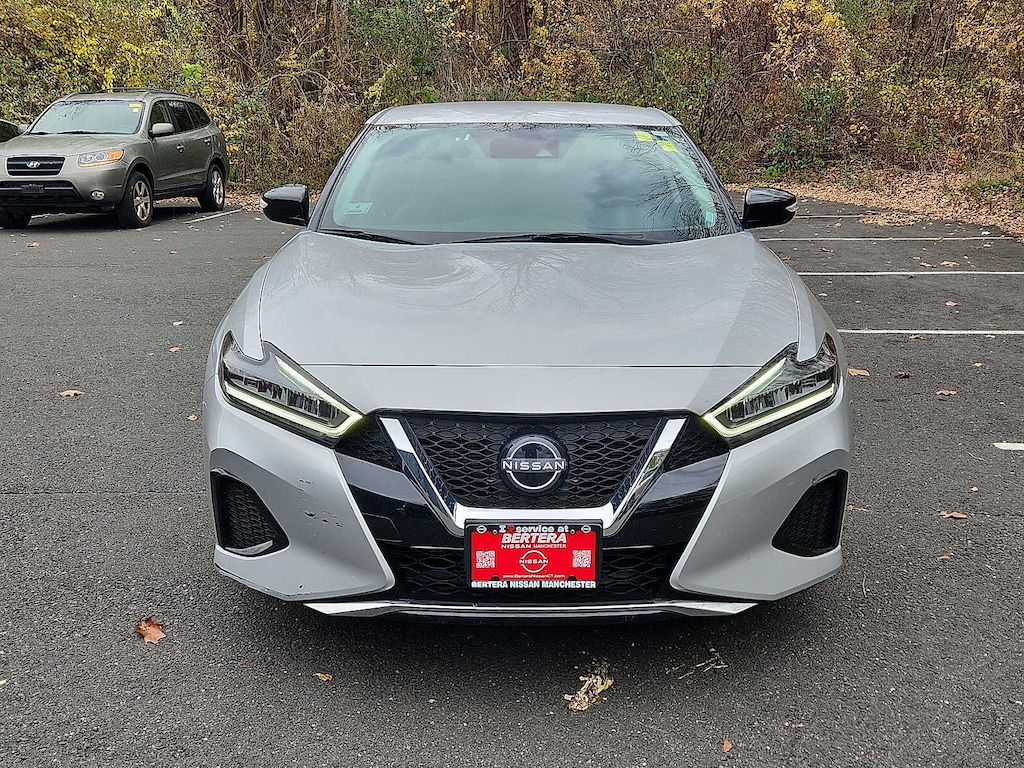 Used 2023 Nissan Maxima SV Sedan