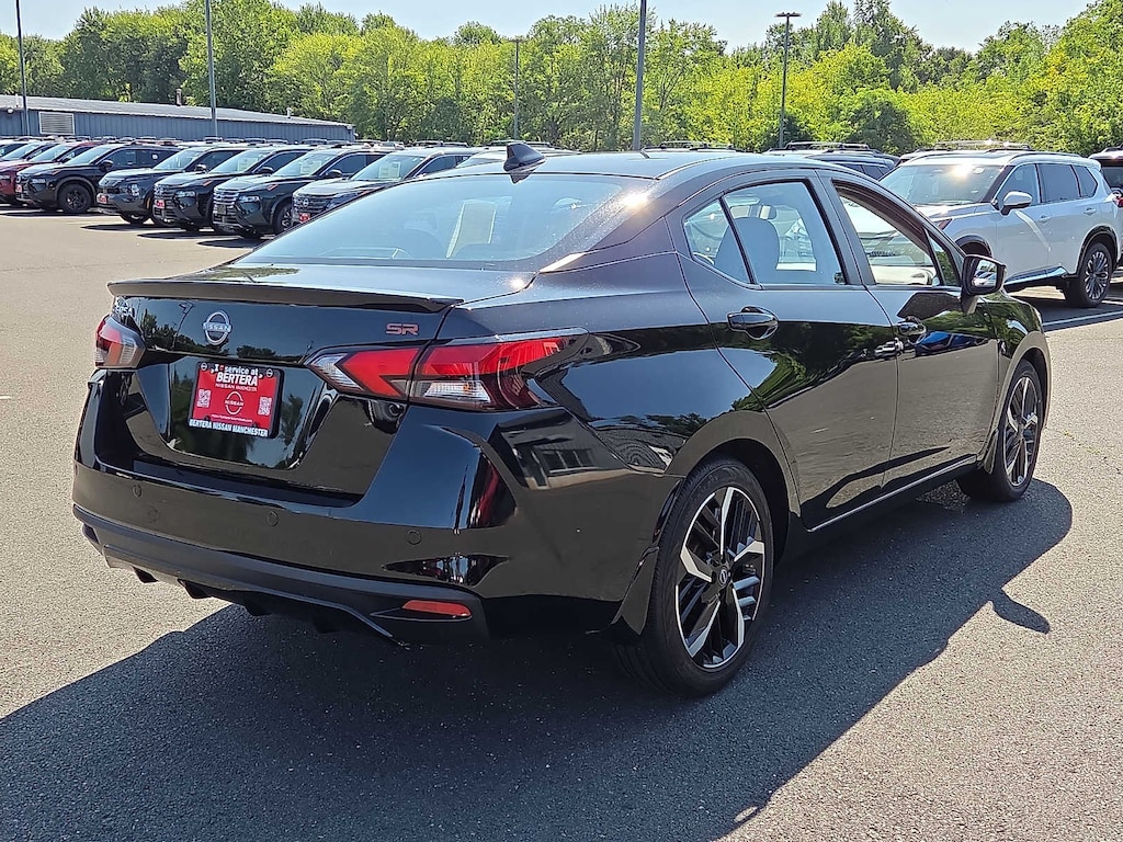 Used 2023 Nissan Versa 1.6 SR Sedan
