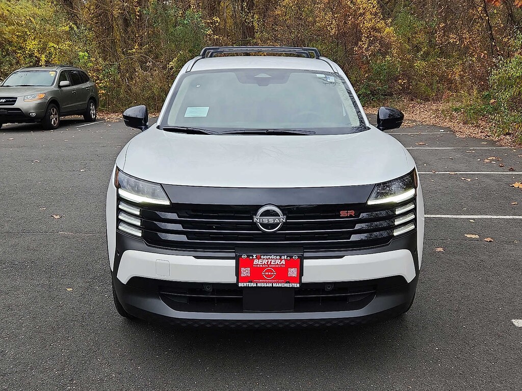 New 2026 Nissan Kicks SR SUV