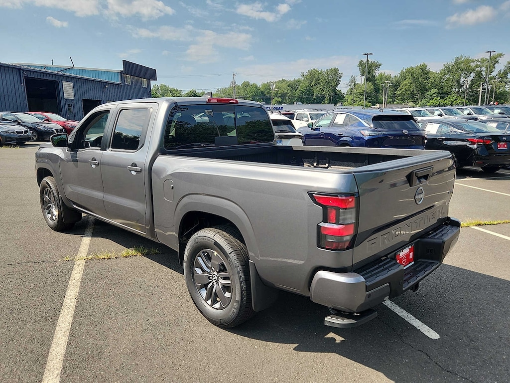 New 2026 Nissan Frontier SV Truck Crew Cab