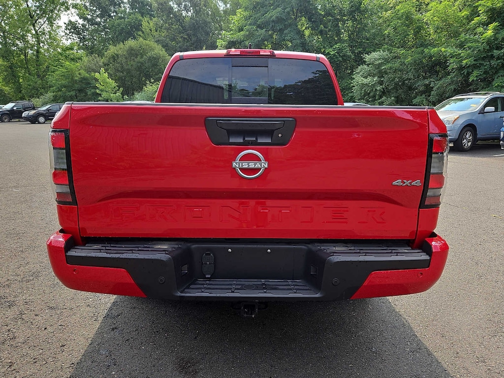 Used 2025 Nissan Frontier SV Truck Crew Cab