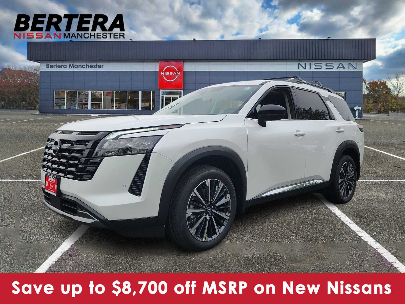 2026 Nissan Pathfinder Platinum 4WD's photo