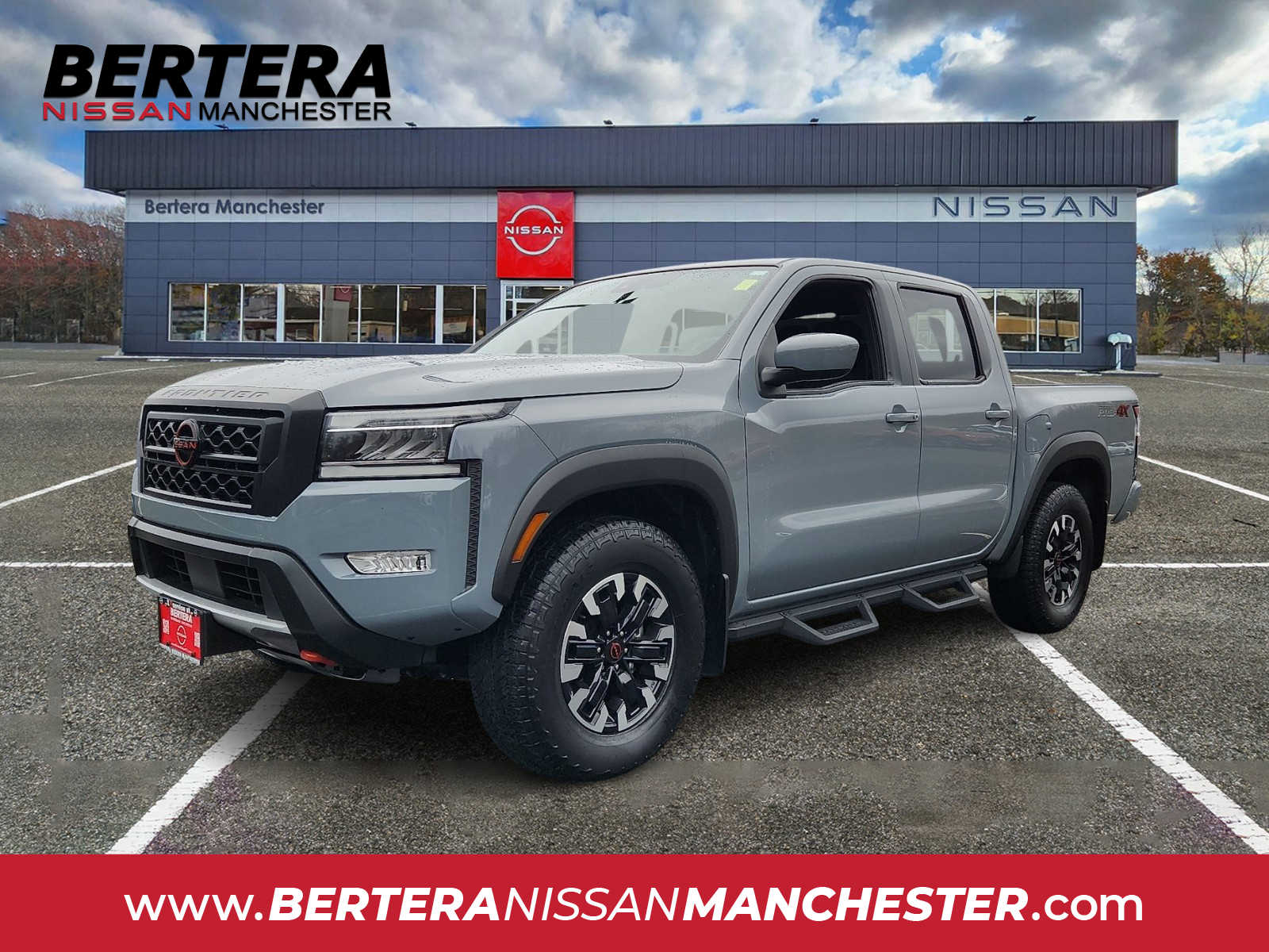 2023 Nissan Frontier PRO-4X Crew Cab 4WD