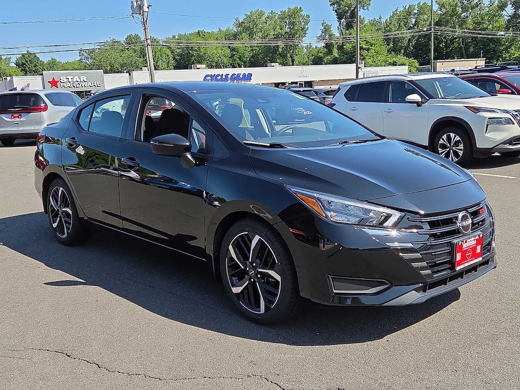 Used 2023 Nissan Versa 1.6 SR Sedan