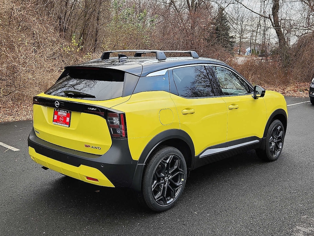 New 2026 Nissan Kicks SR SUV