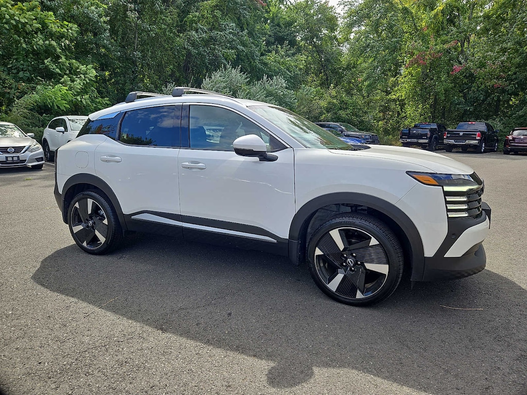Certified 2025 Nissan Kicks SR SUV