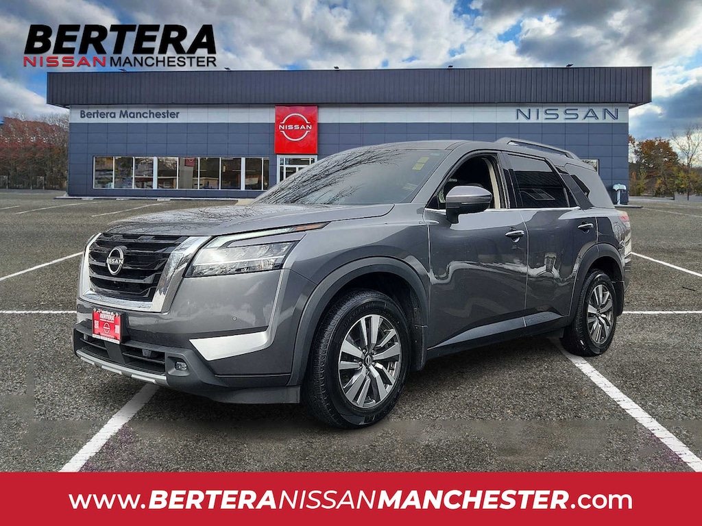 Used 2022 Nissan Pathfinder SL SUV