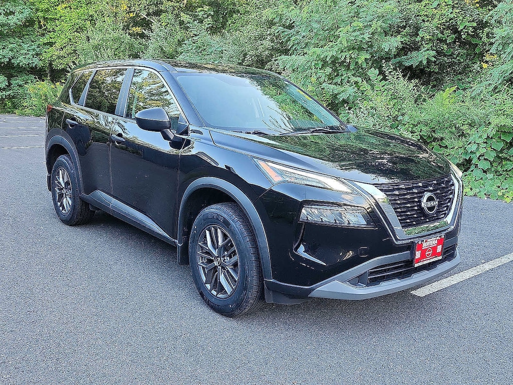 Used 2022 Nissan Rogue S SUV