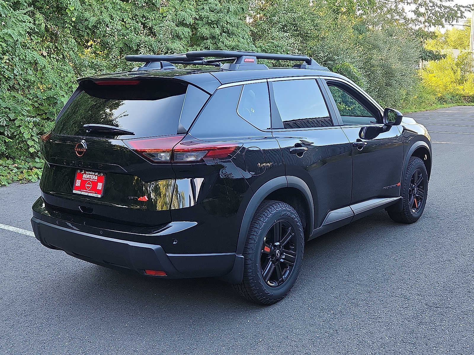 2026 Nissan Rogue SV photo 4