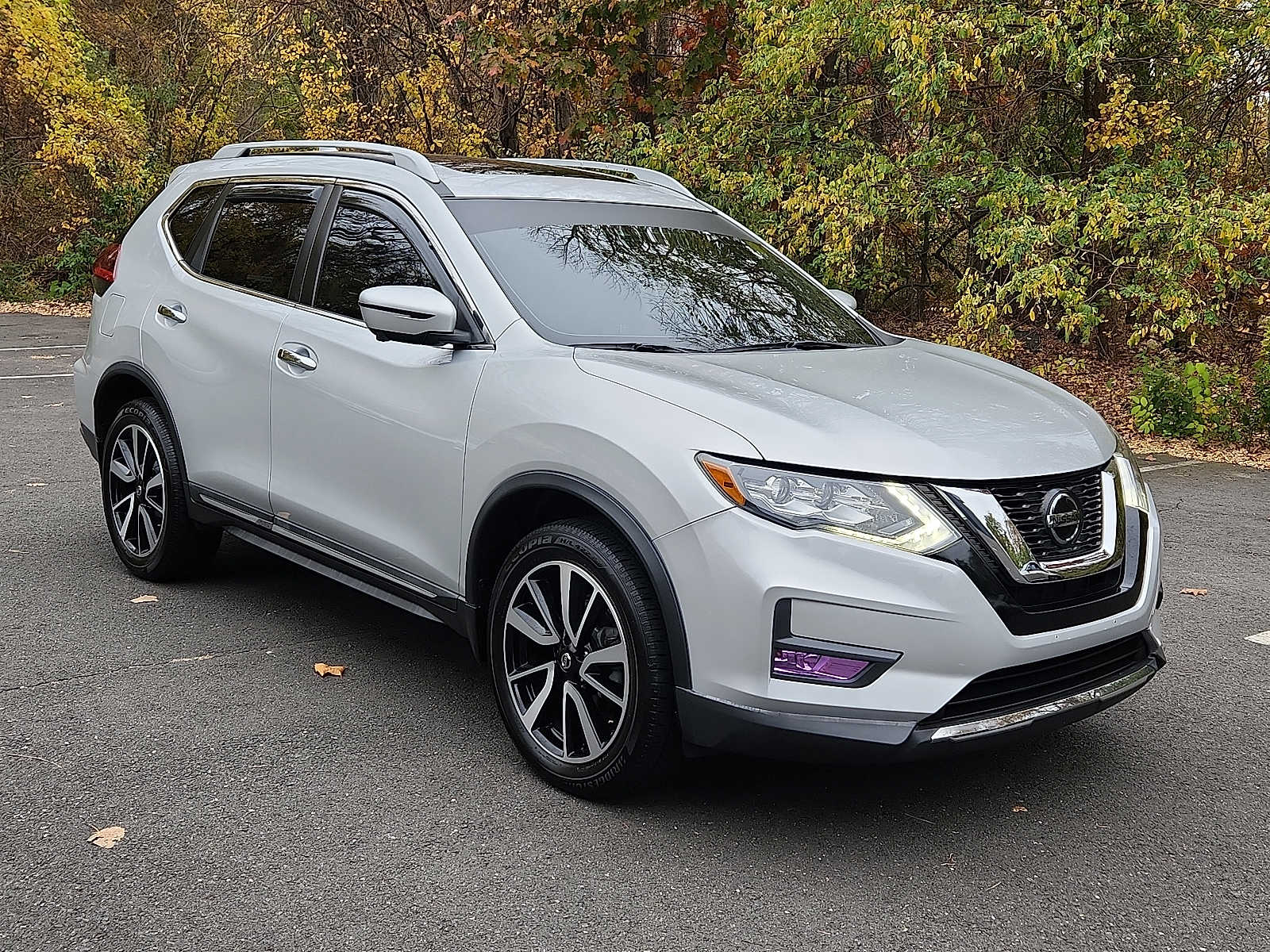 2020 Nissan Rogue SL photo 2