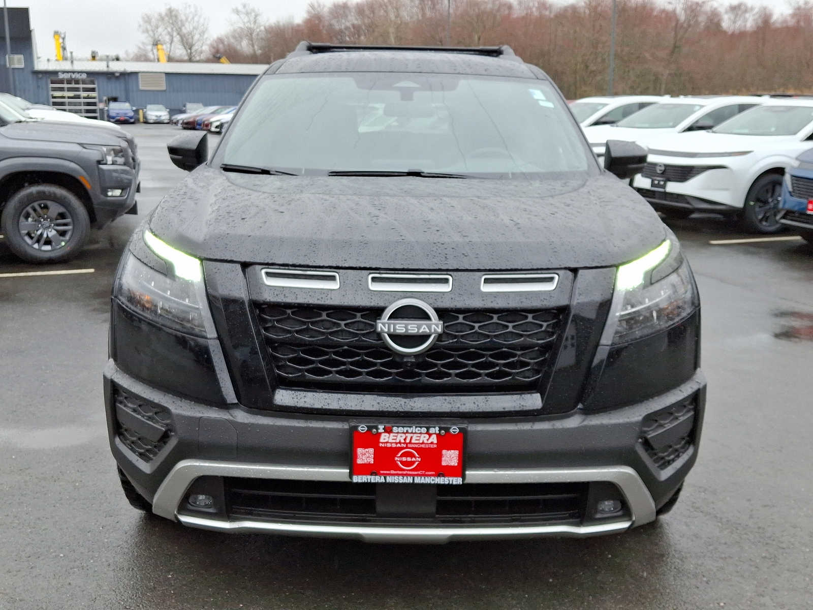 2025 Nissan Pathfinder Rock Creek photo 2