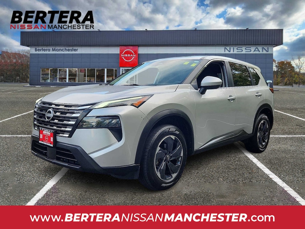 Used 2024 Nissan Rogue SV SUV