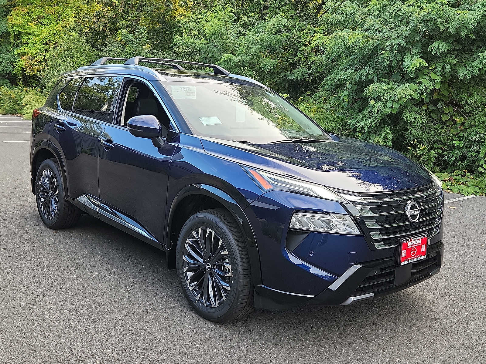 2026 Nissan Rogue Platinum photo 3