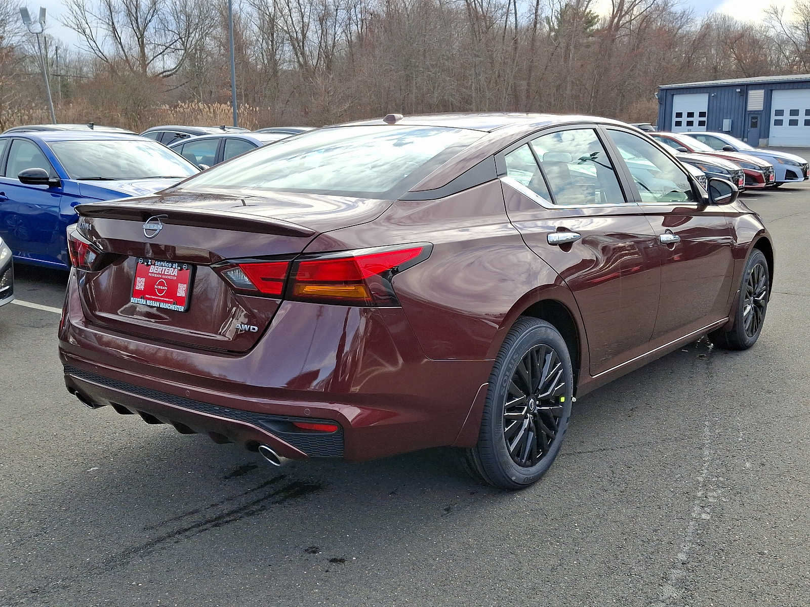 2025 Nissan Altima SV photo 4