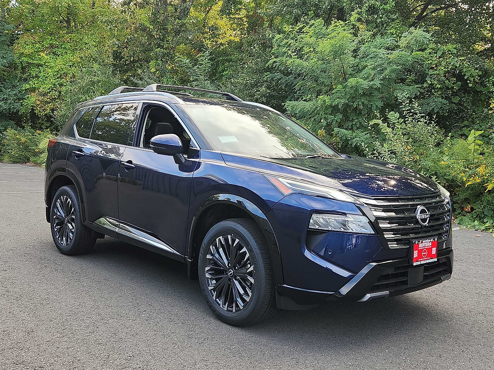 2026 Nissan Rogue Platinum photo 3
