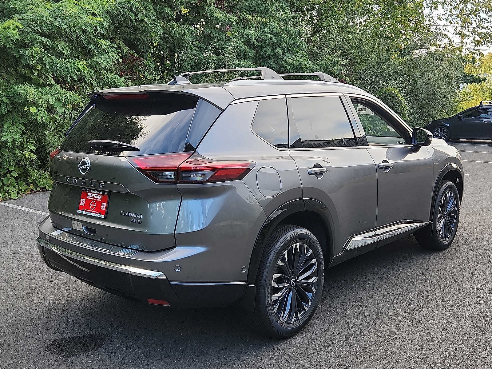 2026 Nissan Rogue Platinum photo 4