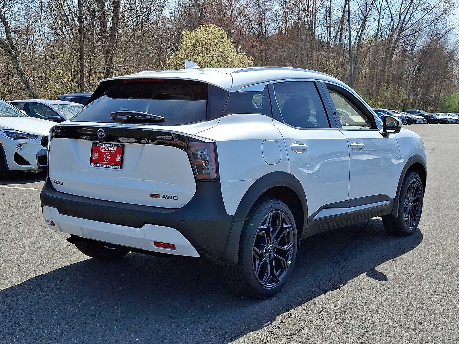 2025 Nissan Kicks SR photo 4