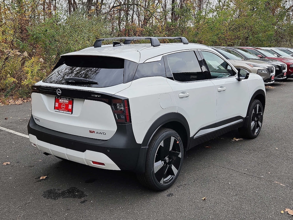 New 2026 Nissan Kicks SR SUV