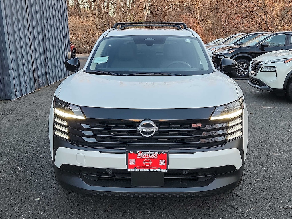 New 2026 Nissan Kicks SR SUV