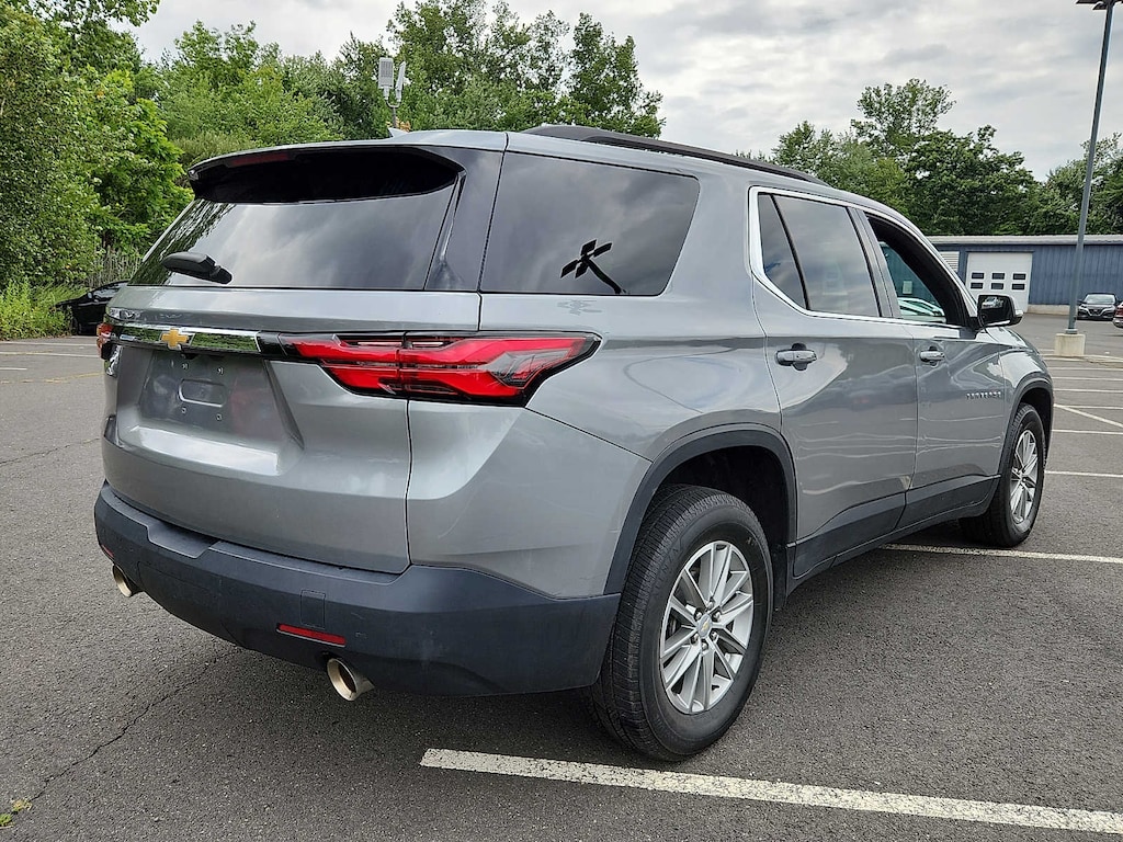 Used 2023 Chevrolet Traverse LT Leather SUV
