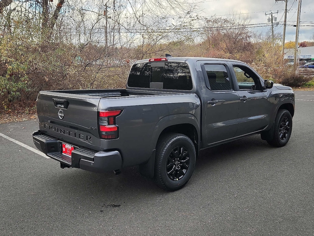 New 2026 Nissan Frontier SV Truck Crew Cab