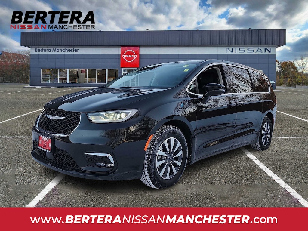 Used 2024 Chrysler Pacifica Plug-In Hybrid Select Van Passenger Van