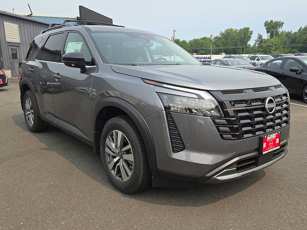 New 2026 Nissan Pathfinder SL SUV